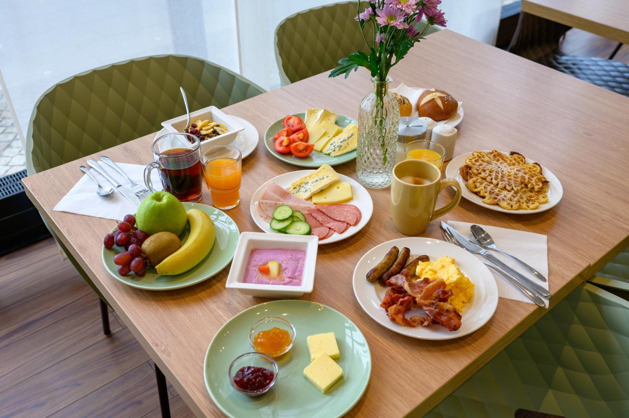 Ibis Heilbronn City Eksteriør billede