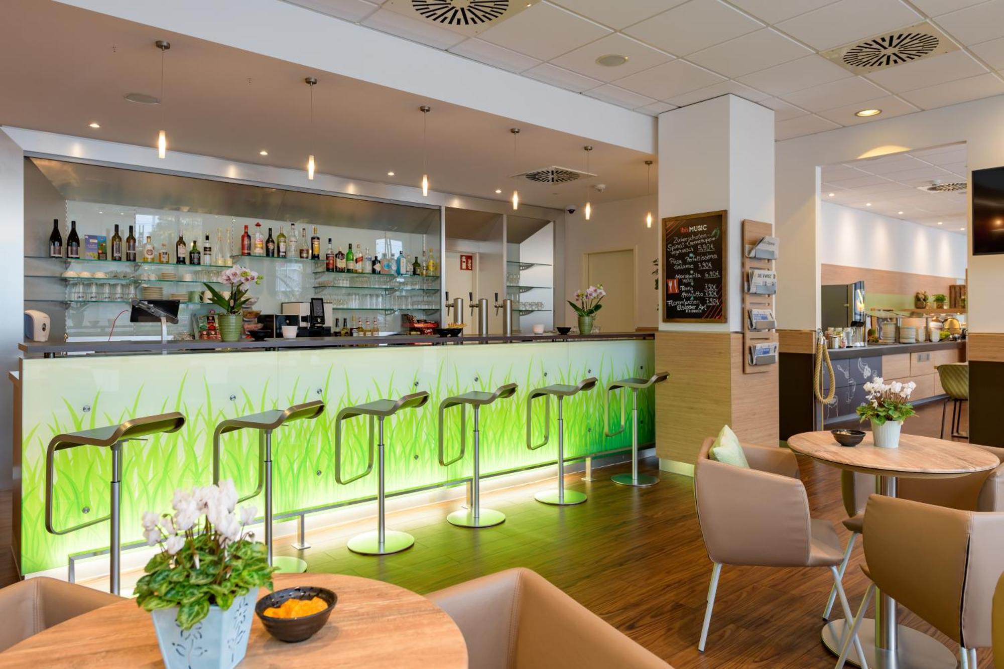 Ibis Heilbronn City Eksteriør billede